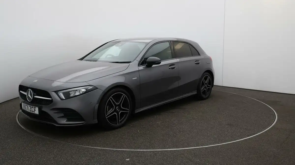2022-mercedes-benz-a-class-13-a200-amg-line-executive-edition-hatchback-5d-7g-dct-big-3