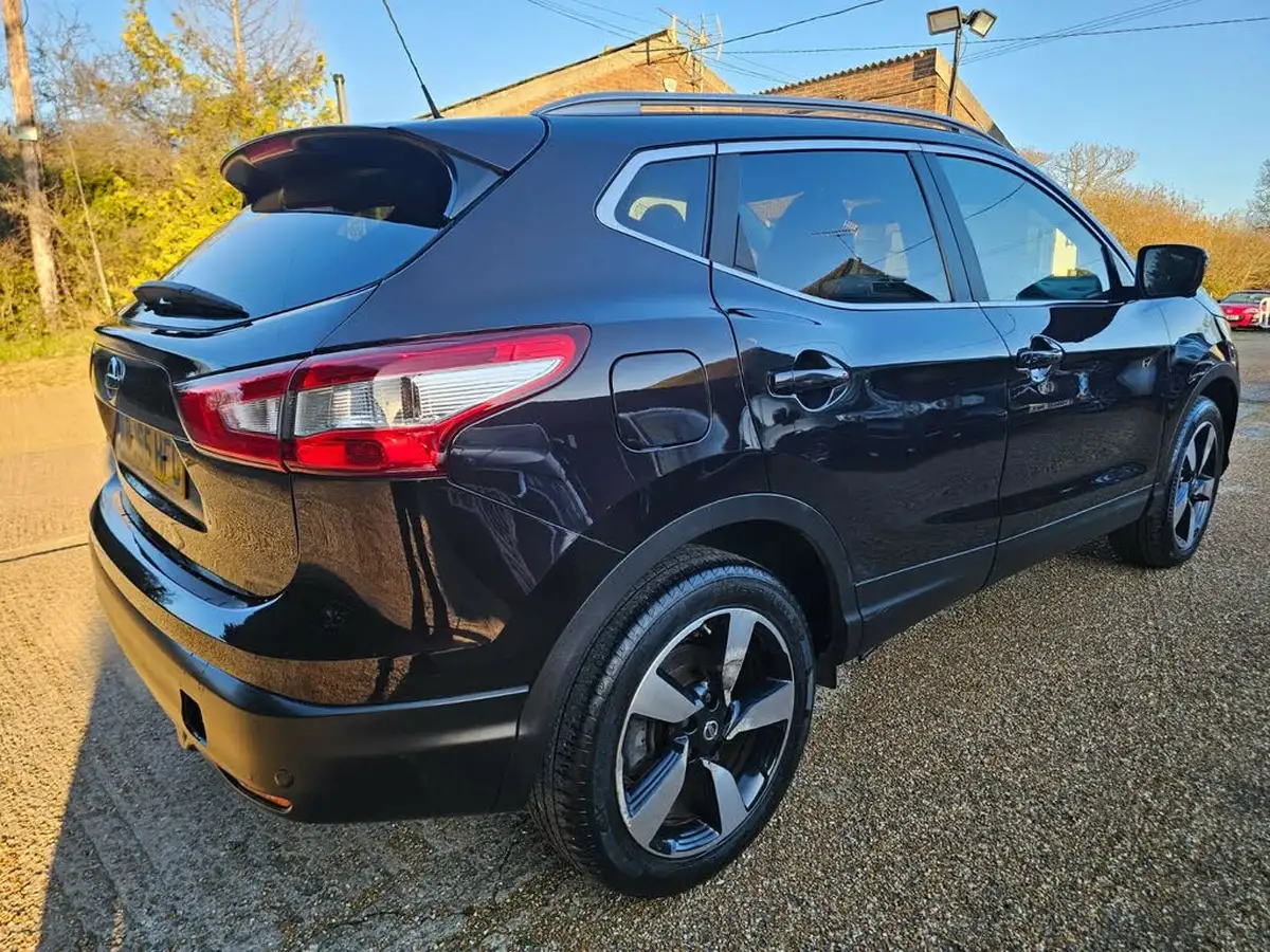 2015-nissan-qashqai-12-n-tec-xtronic-cvt-big-7