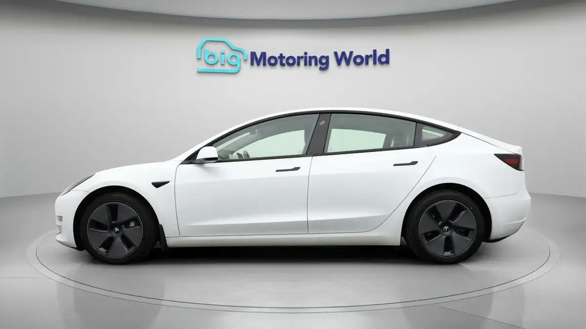 2021-tesla-model-3-e-long-range-4x4-big-3