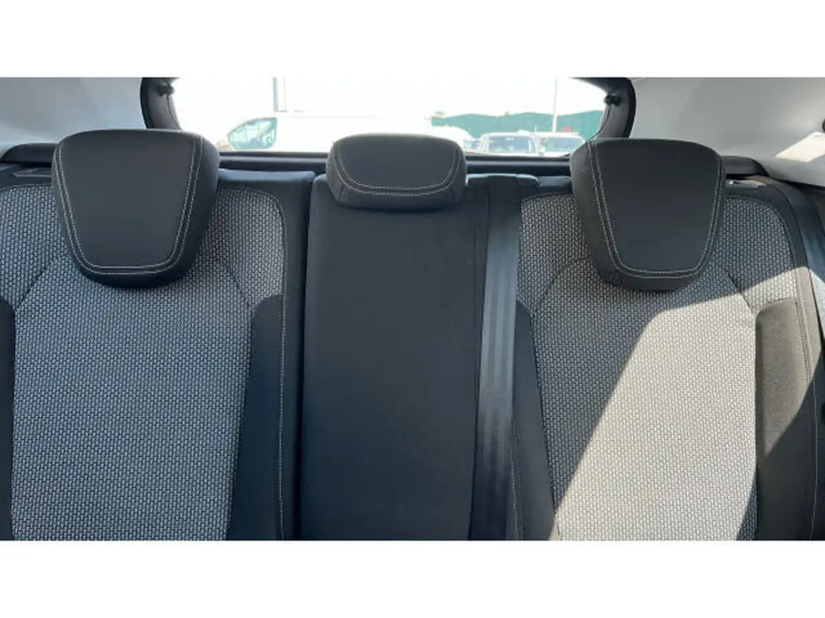 2020-vauxhall-grandland-x-12-se-big-14