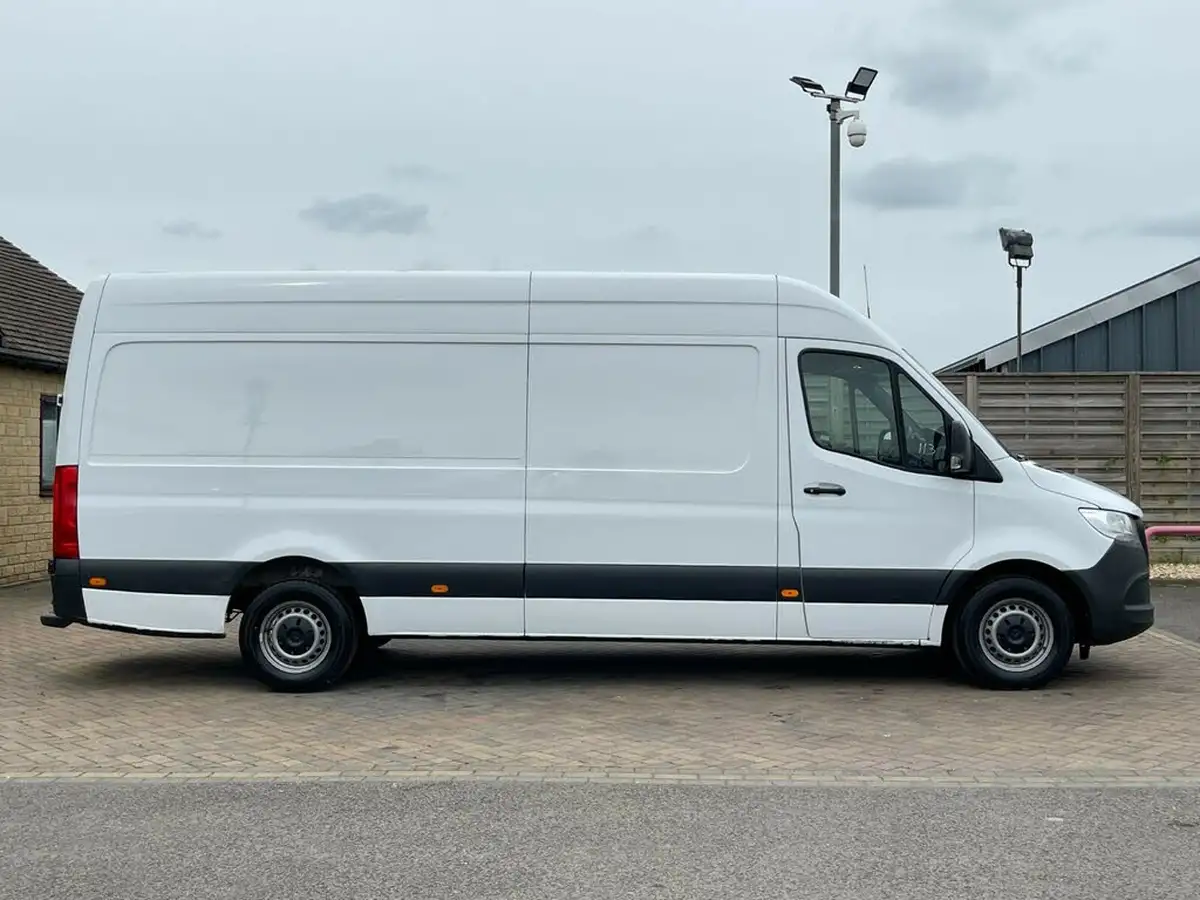 2021-mercedes-benz-sprinter-20cdi-315-l1h1-progressive-150pseu6dt-panel-rwd-eco-gear-360-big-4
