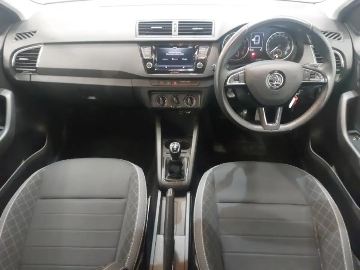 2020-skoda-fabia-10-tsi-se-95ps-estate-big-2