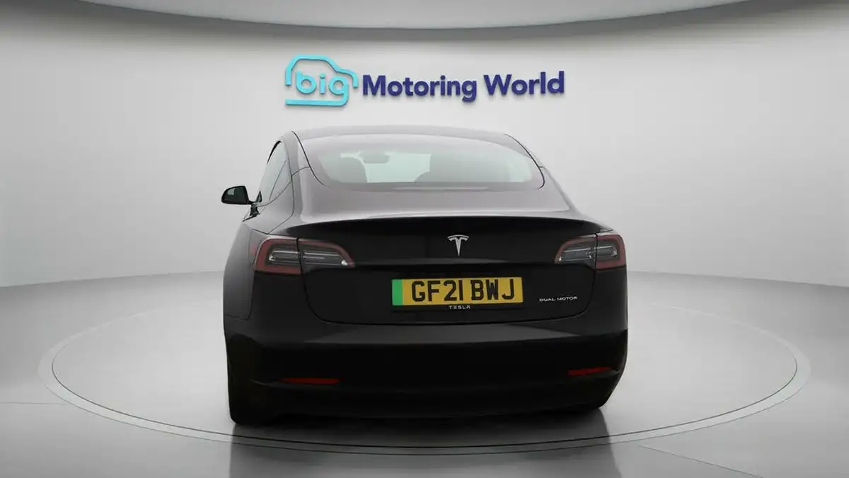 2021-tesla-model-3-e-long-range-4x4-big-6