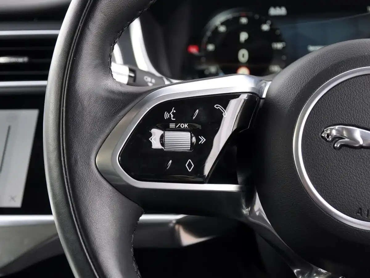 2021-jaguar-i-pace-ev400-hse-big-31