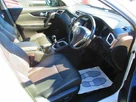 2015-nissan-qashqai-12-tekna-small-7