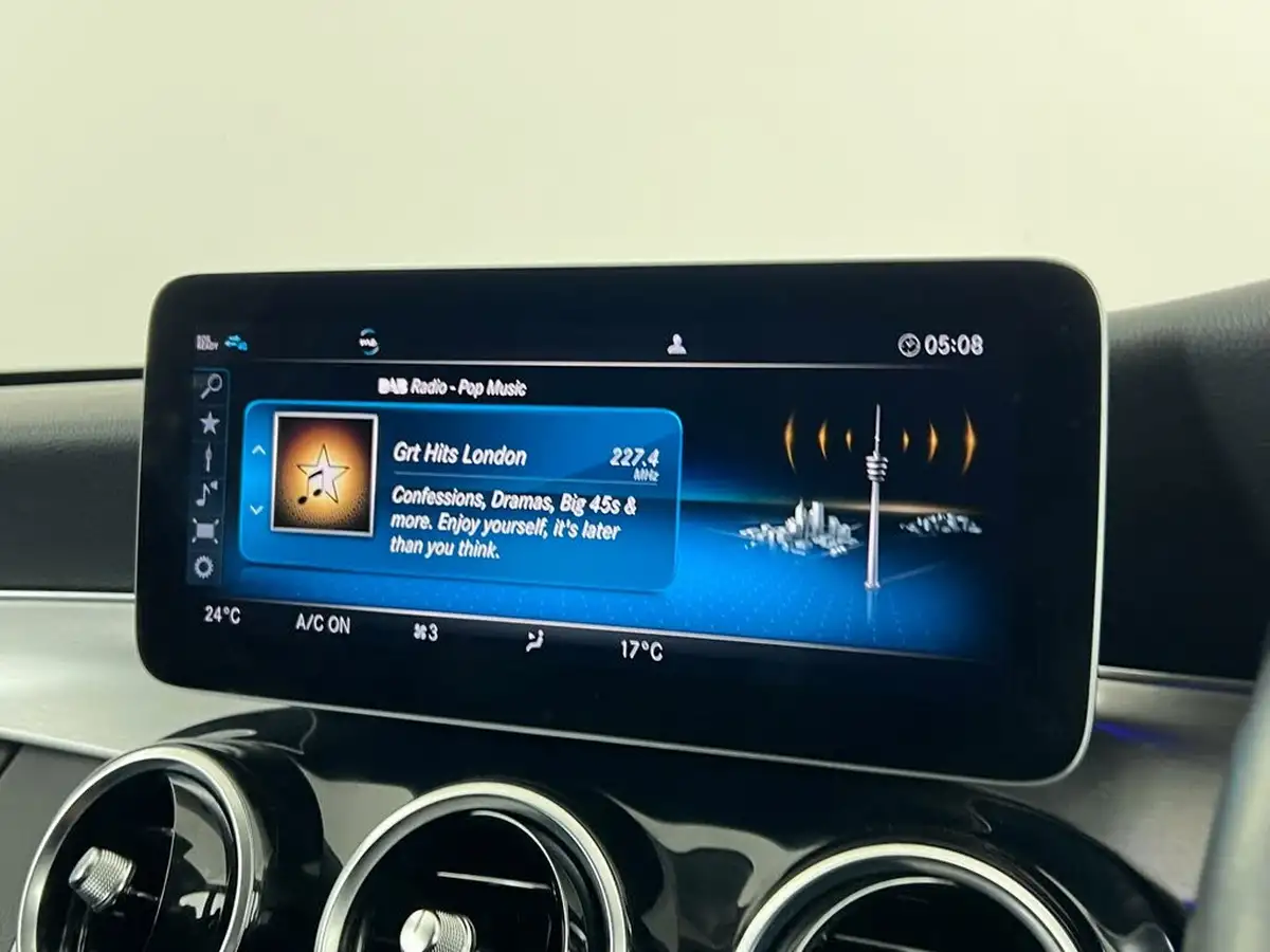2019-mercedes-benz-c-class-20-c300-sport-premiumss-saloon-4d-big-21