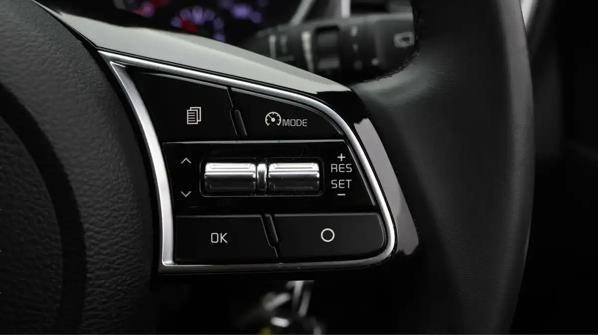 2022-kia-xceed-10-t-gdi-2-big-21