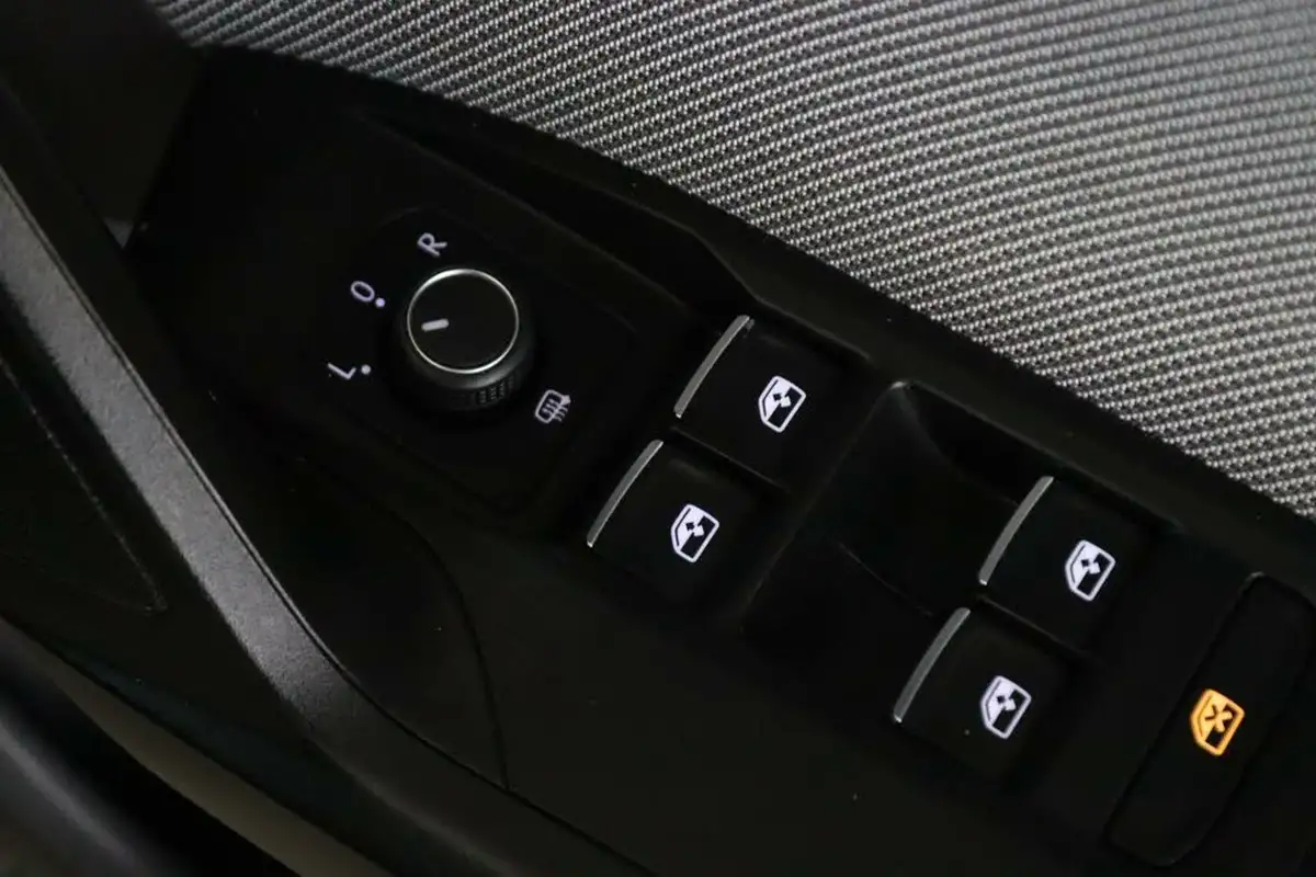 2020-seat-leon-10-tsi-evo-se-dynamic-big-16