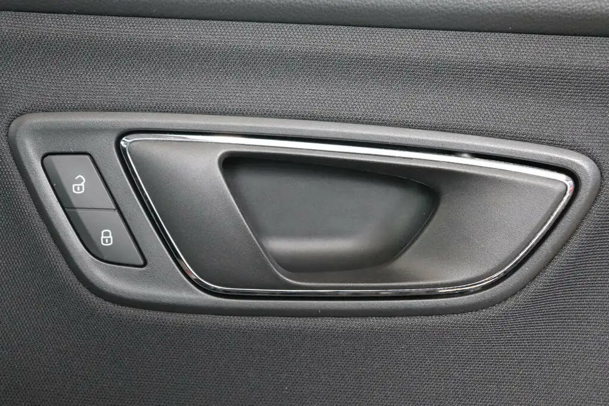 2016-seat-leon-16tdi-ecomotive-se-tech-pack-hatchback-big-23