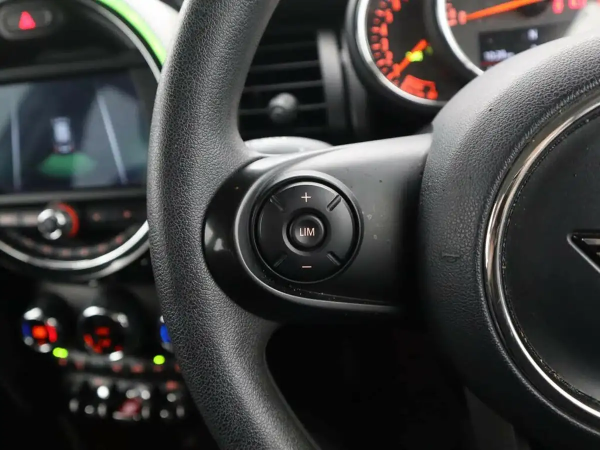 2020-mini-countryman-15-cooper-classic-big-23