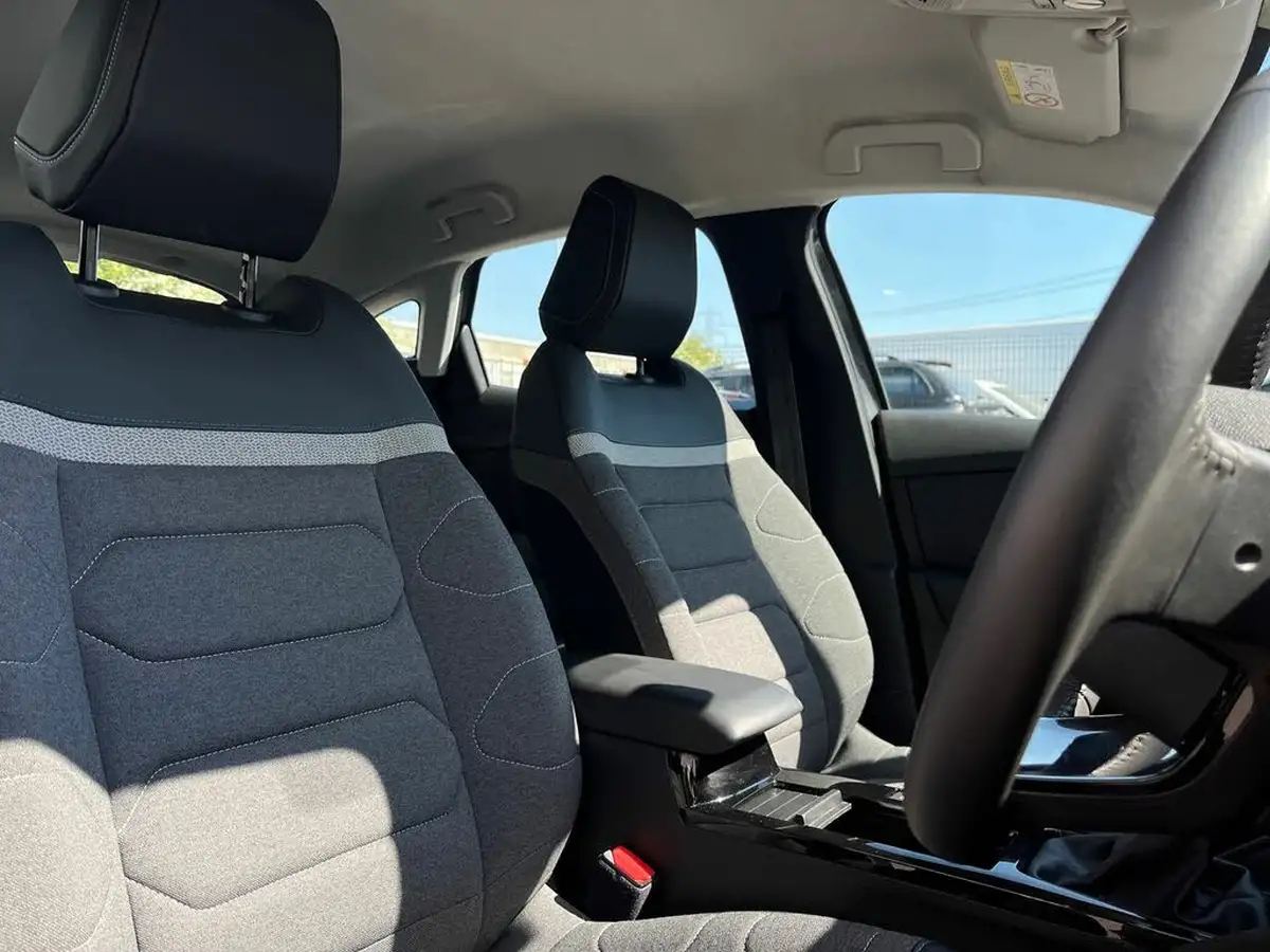 2022-citroen-c4-12-puretech-sense-plus-big-23