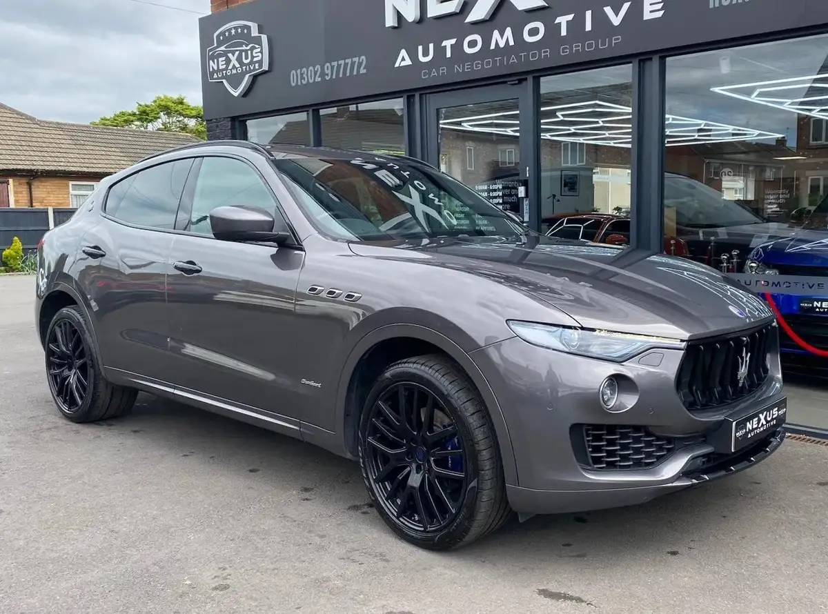 2018-maserati-levante-30td-gransport-nerissimo-edition-big-44