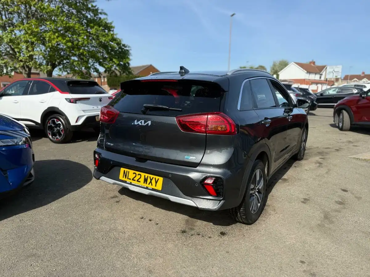 2022-kia-niro-16-gdi-2-139bhp-156kwh-big-7