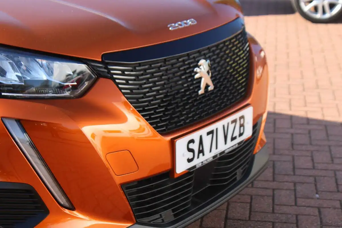 2021-peugeot-2008-suv-12-puretech-active-premium-100bhp-big-2