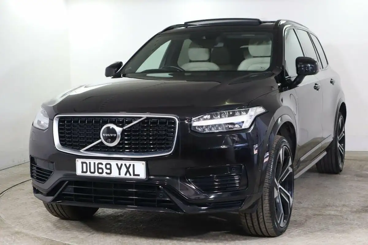 2019-volvo-xc90-20-t8-r-design-pro-390bhp-big-5