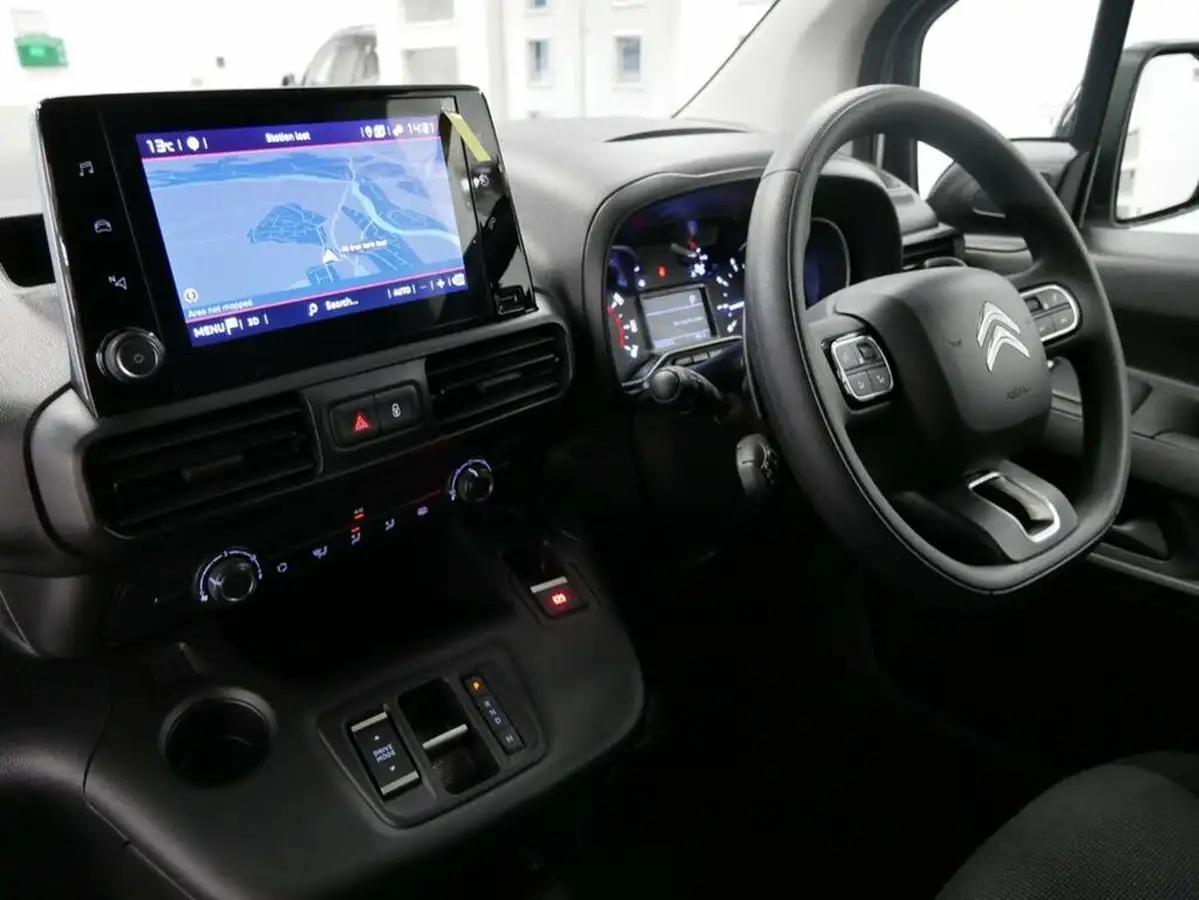 2024-citroen-berlingo-15-bluehdi-1000-driver-edition-130pseu6d-eat8-big-2