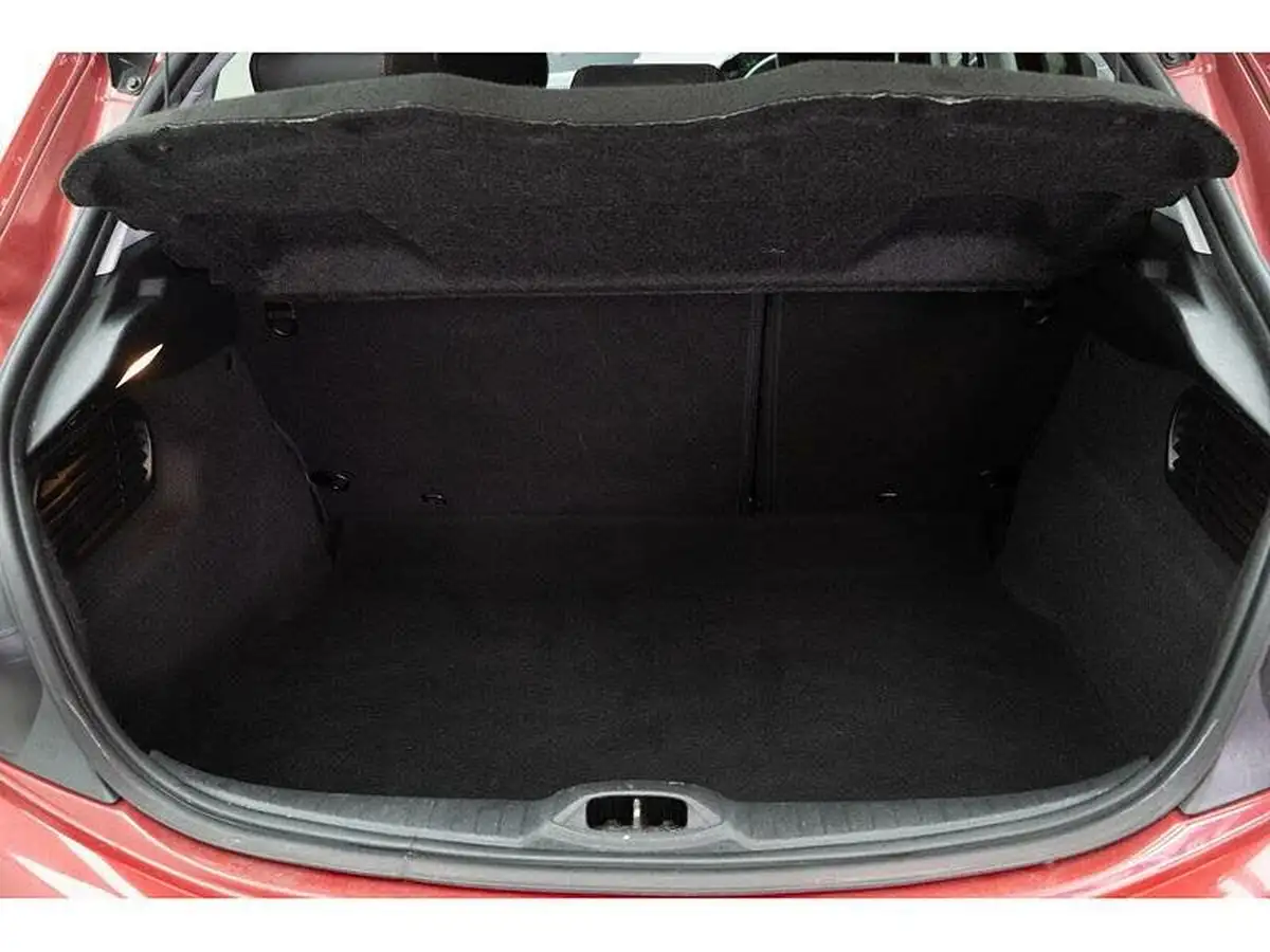 2016-peugeot-208-12-puretech-gt-line-5d-big-12