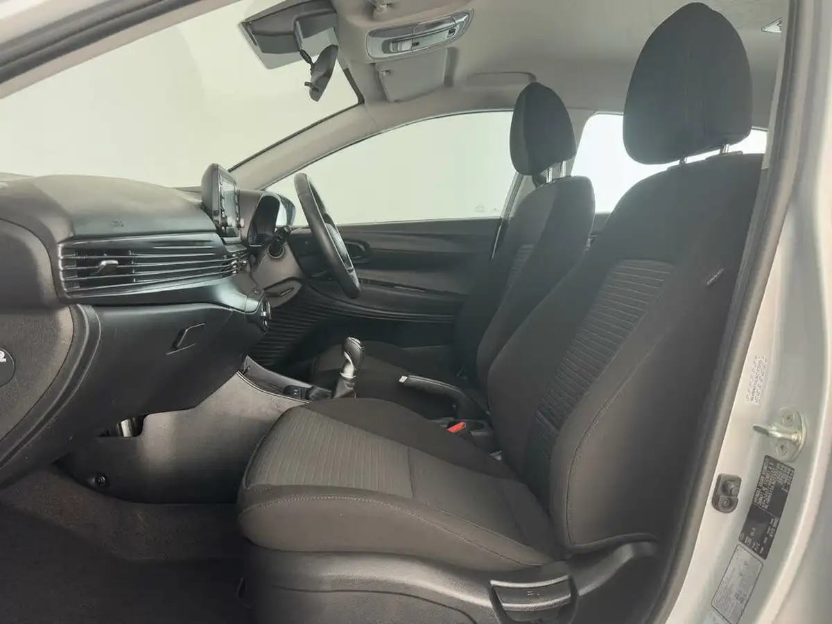 2022-hyundai-i20-10-t-gdi-se-connect-eclutch-imt-big-41