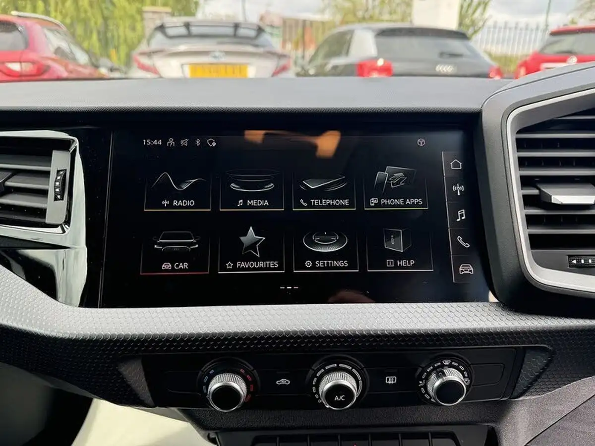 2022-audi-a1-10-30-tfsi-sport-big-22