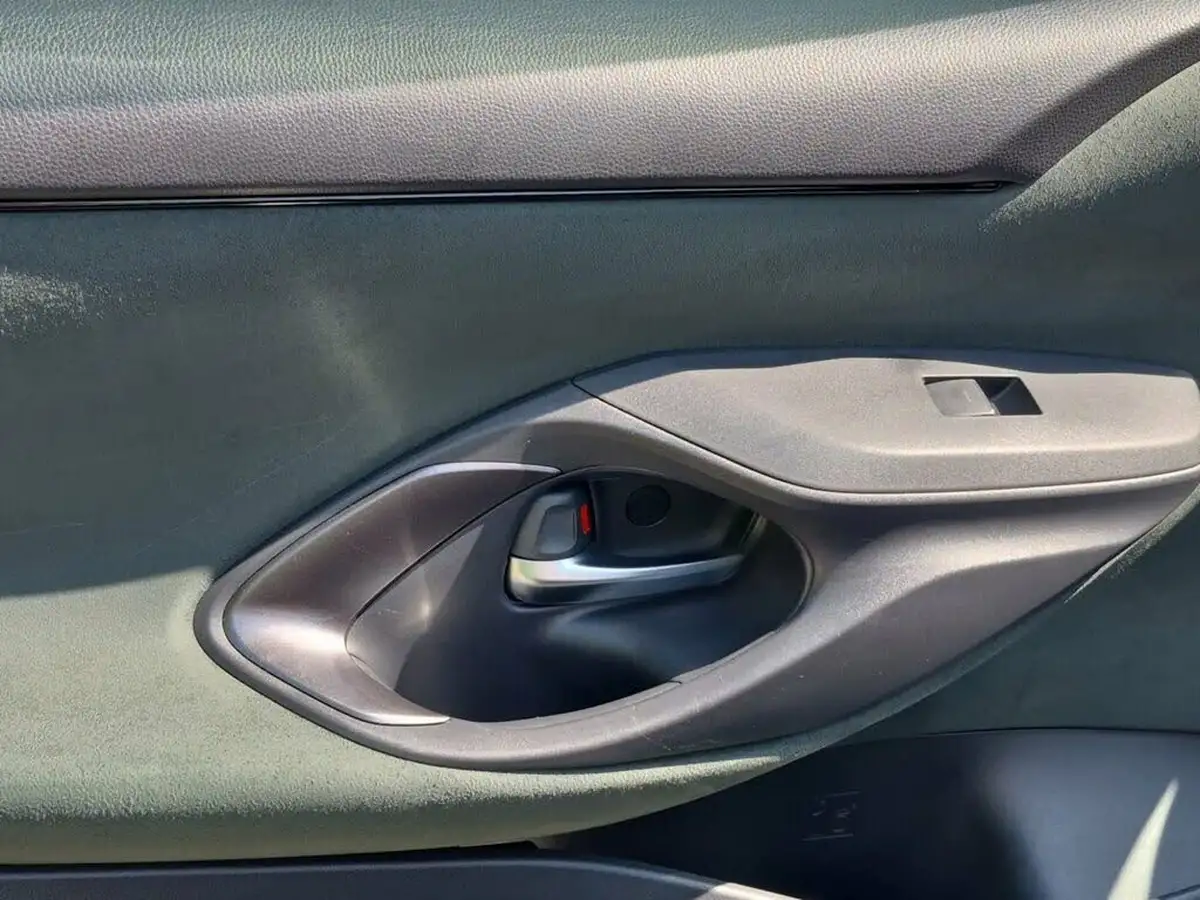 2021-toyota-yaris-16-gr-circuit-pack-big-16