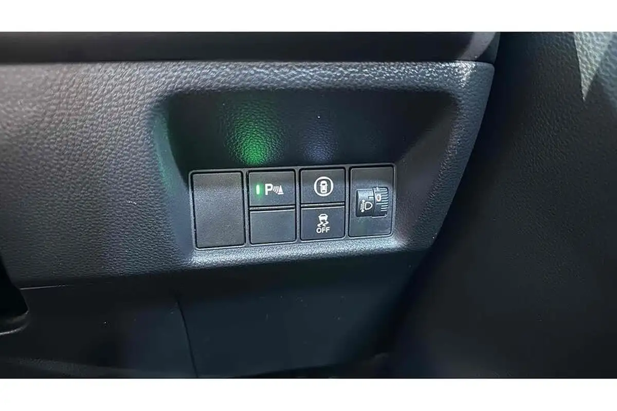 2021-honda-jazz-15-i-mmd-crosstar-ex-109ps-two-tone-big-26