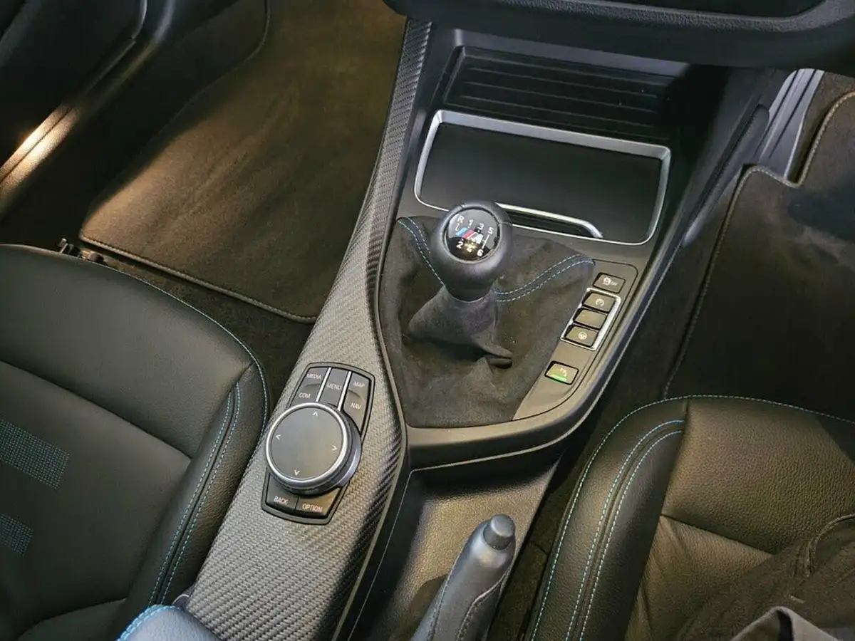2020-bmw-2-series-30-m2-competition-big-50