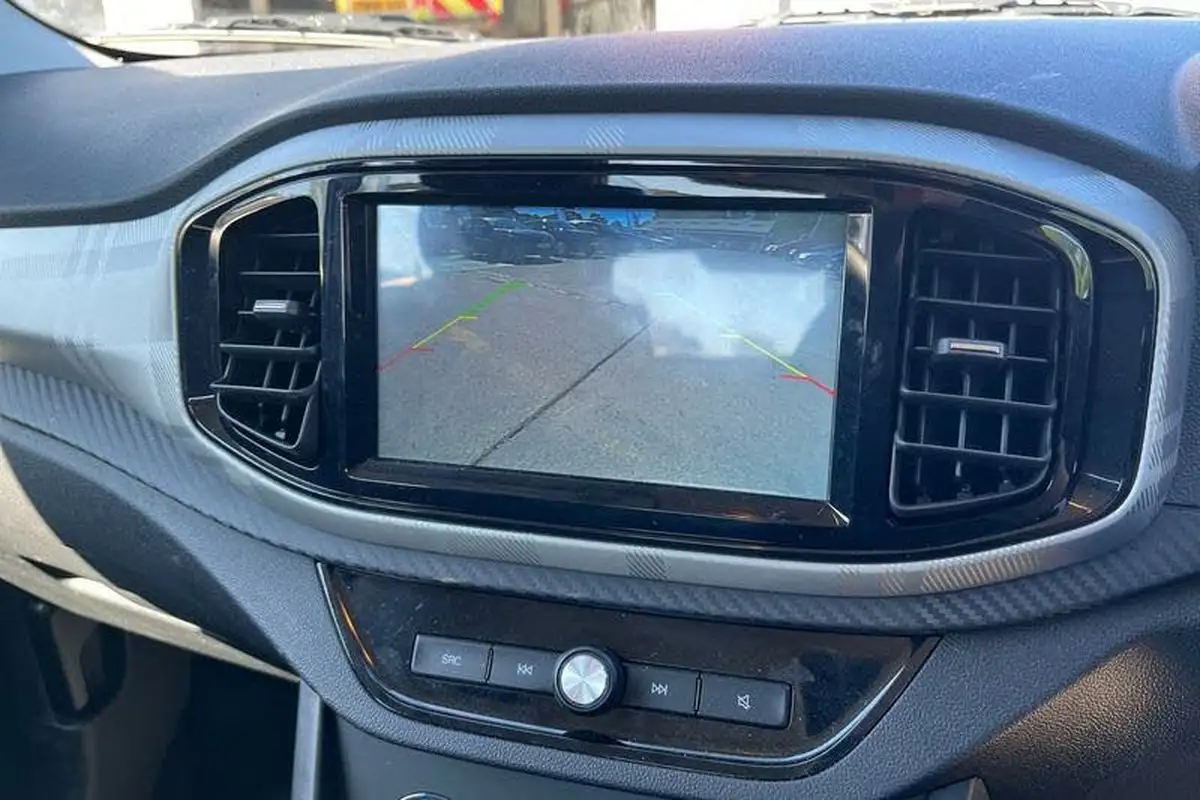 2024-mg-mg3-15-vti-tech-exclusive-nav-big-18