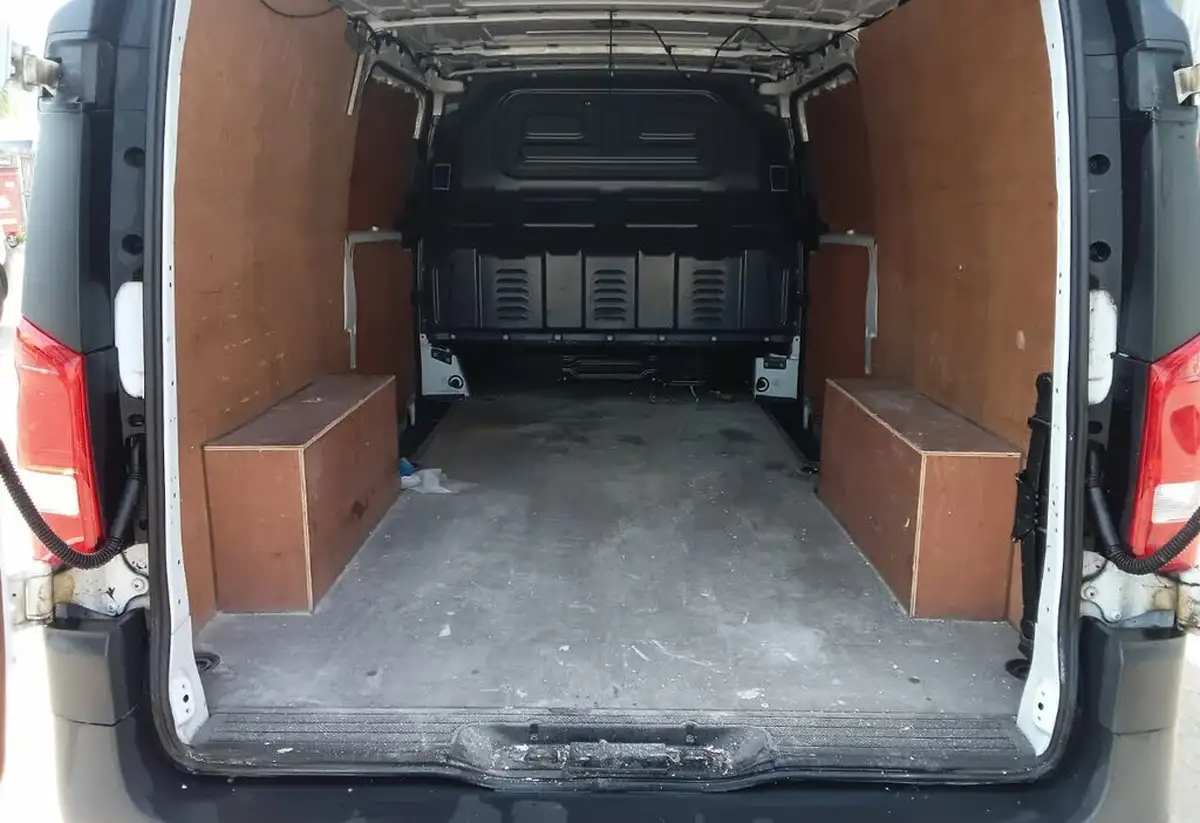 2021-mercedes-benz-vito-20cdi-116-progressive-l3-160bhpeu6dt-panel-big-11