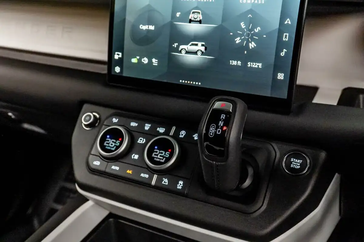 2025-land-rover-90-defender-30-d250-hard-top-x-dynamic-se-90-250pseu6e-big-36