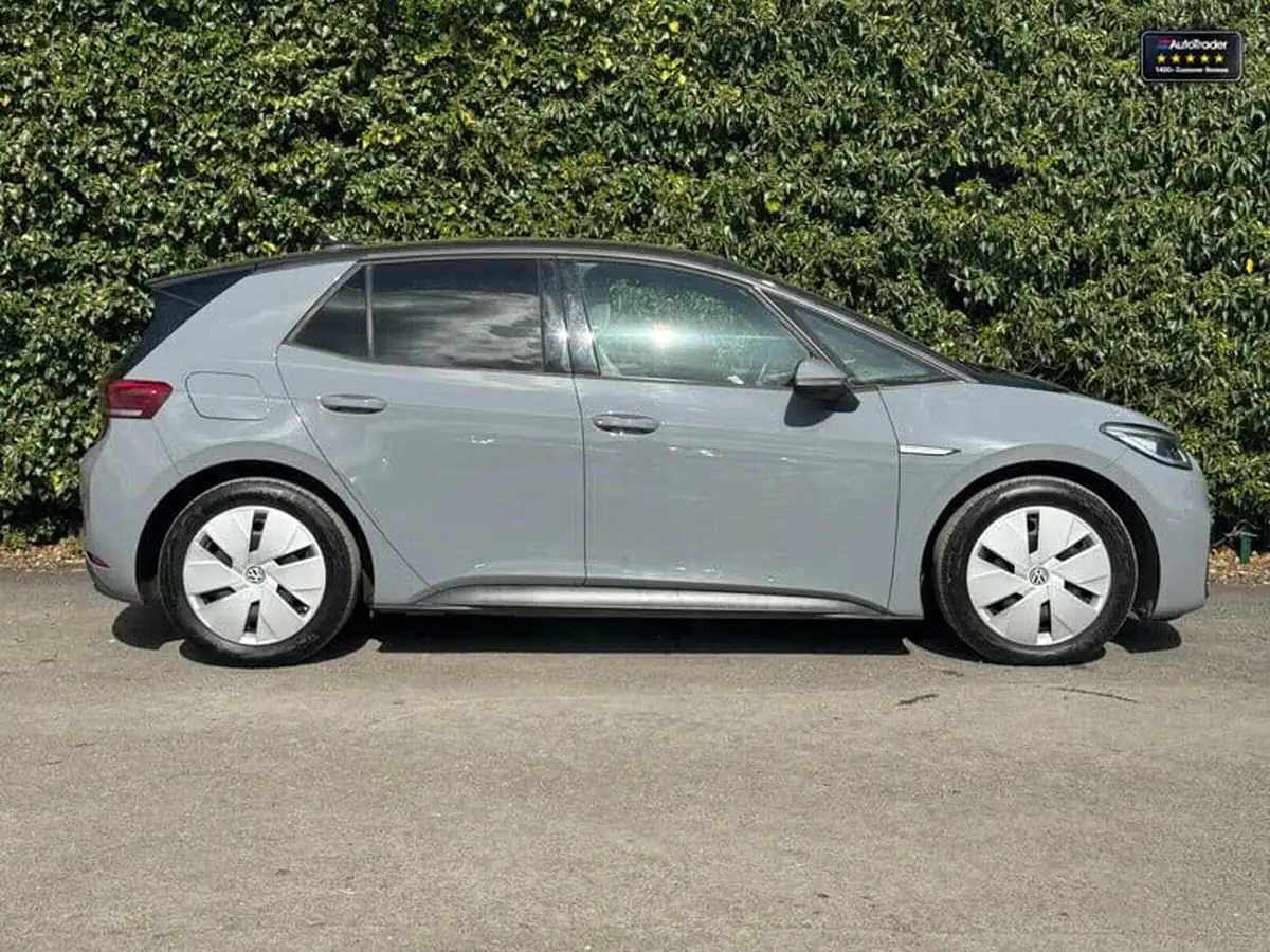 2021-volkswagen-id3-e-tech-big-29