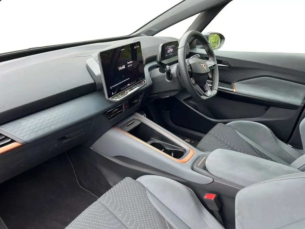 2025-cupra-born-e-vz-big-7
