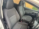 2016-toyota-yaris-15-vvt-i-design-hybrid-small-5