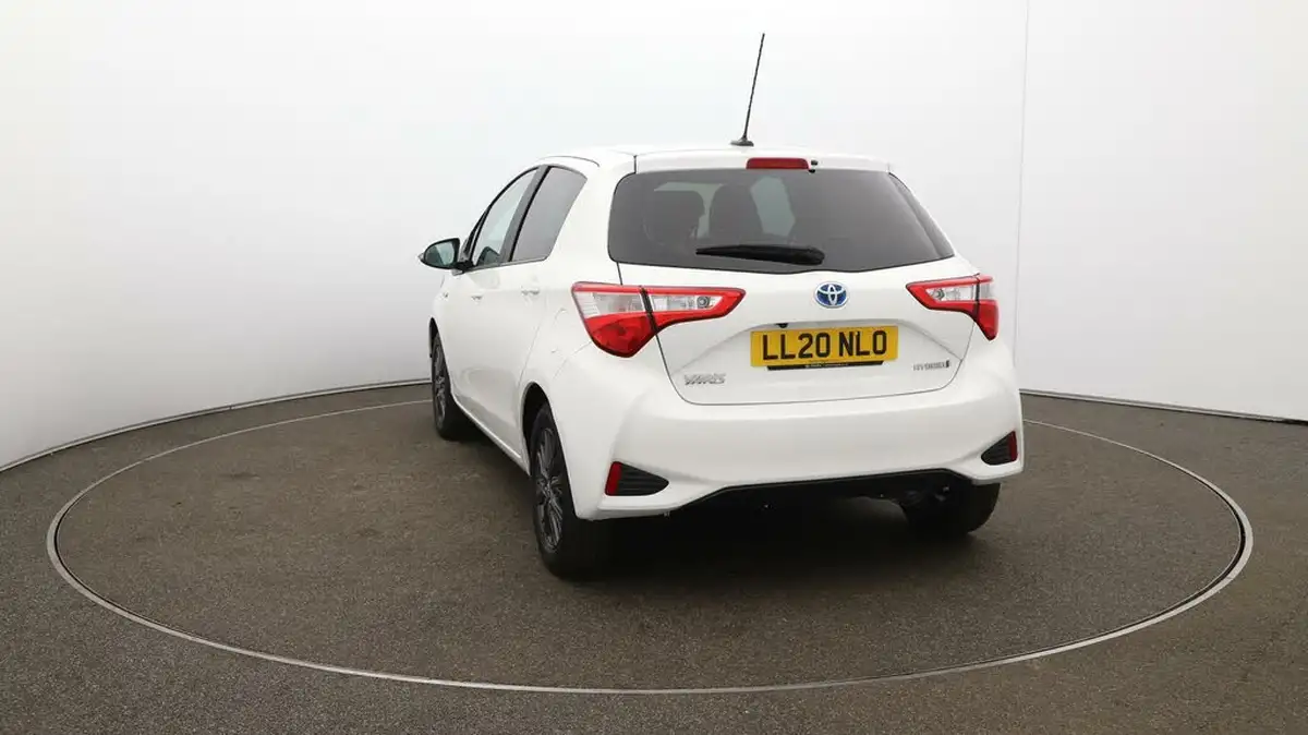 2020-toyota-yaris-15-vvt-i-icon-98bhp-hybrid-1497cc-e-cvt-big-58