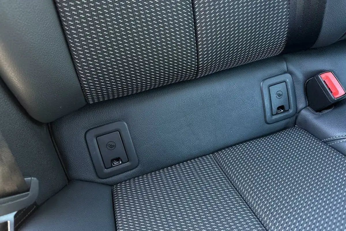 2021-audi-q2-15-35-tfsi-s-line-big-26