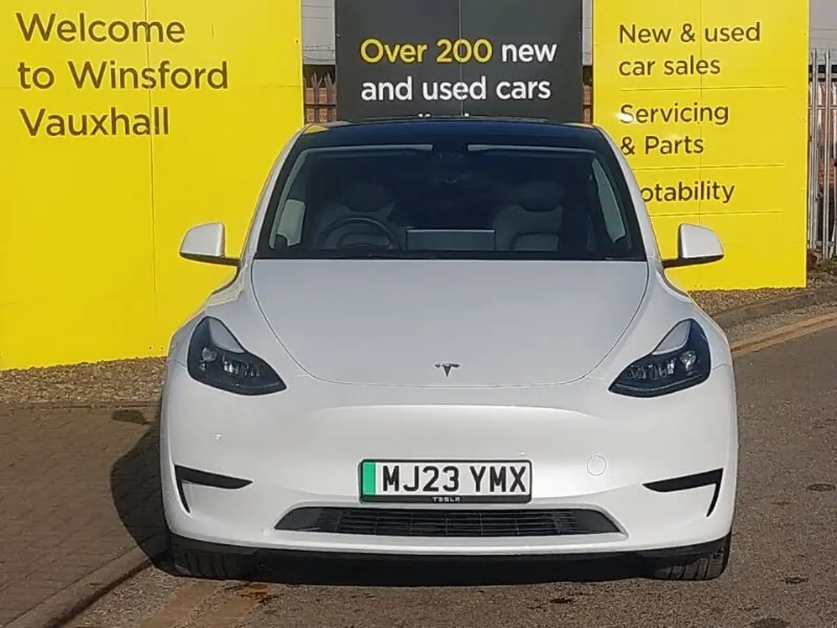 2023-tesla-model-y-e-rwd-big-11
