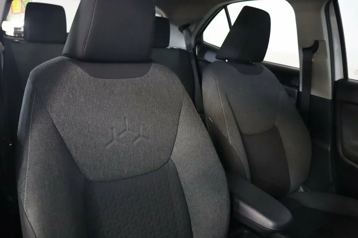 2022-toyota-yaris-cross-15-vvt-i-icon-big-18