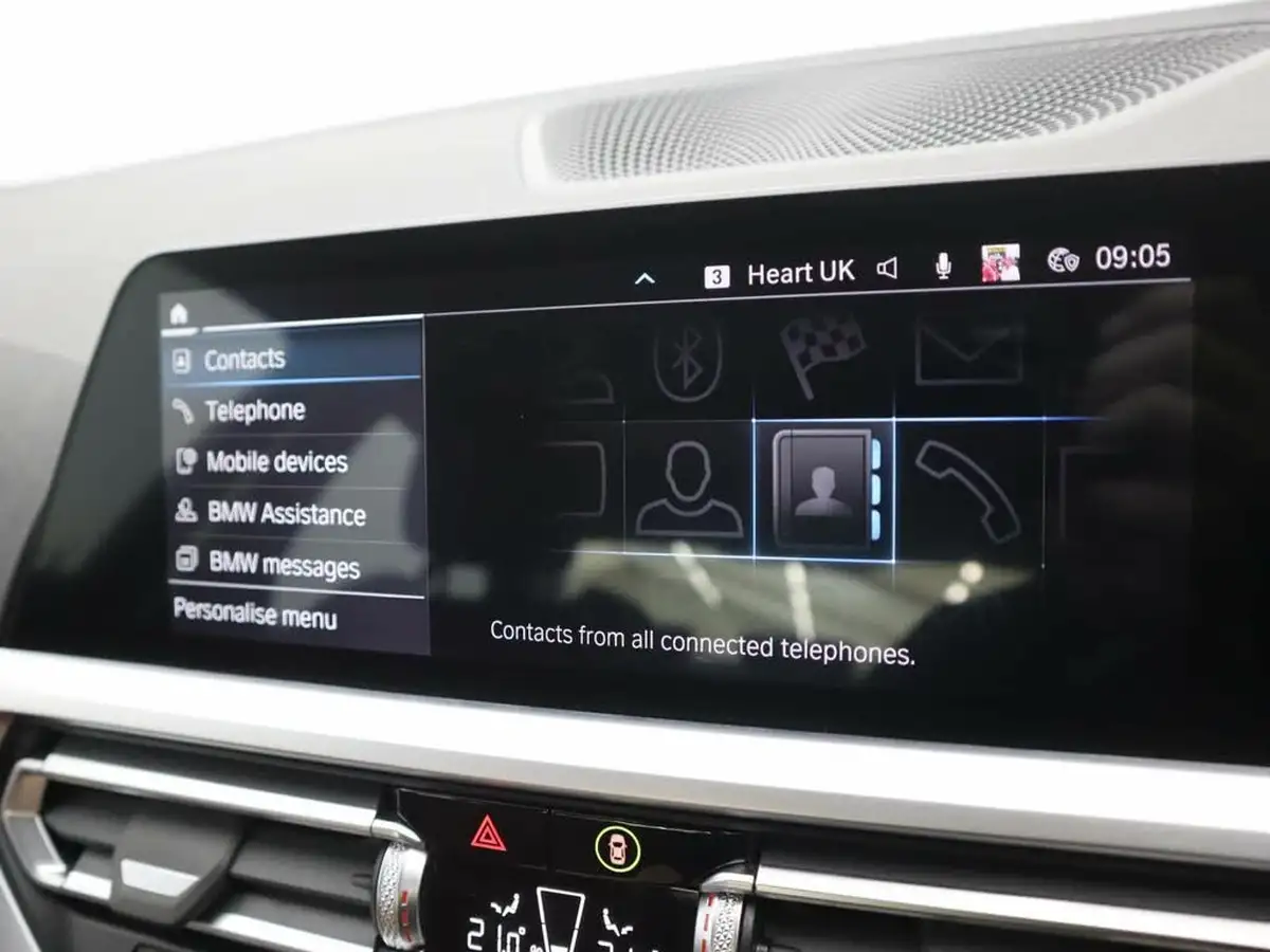 2022-bmw-3-series-20-330e-sport-pro-saloon-4d-big-13