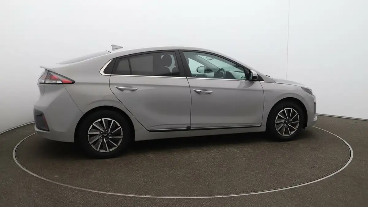 2022-hyundai-ioniq-e-premium-se-electric-big-53