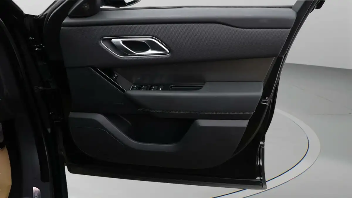 2021-land-rover-range-rover-velar-20-d200-velar-big-14