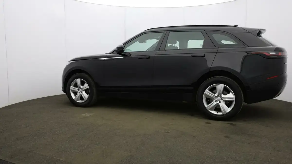 2021-land-rover-range-rover-velar-20-d200-velar-big-66