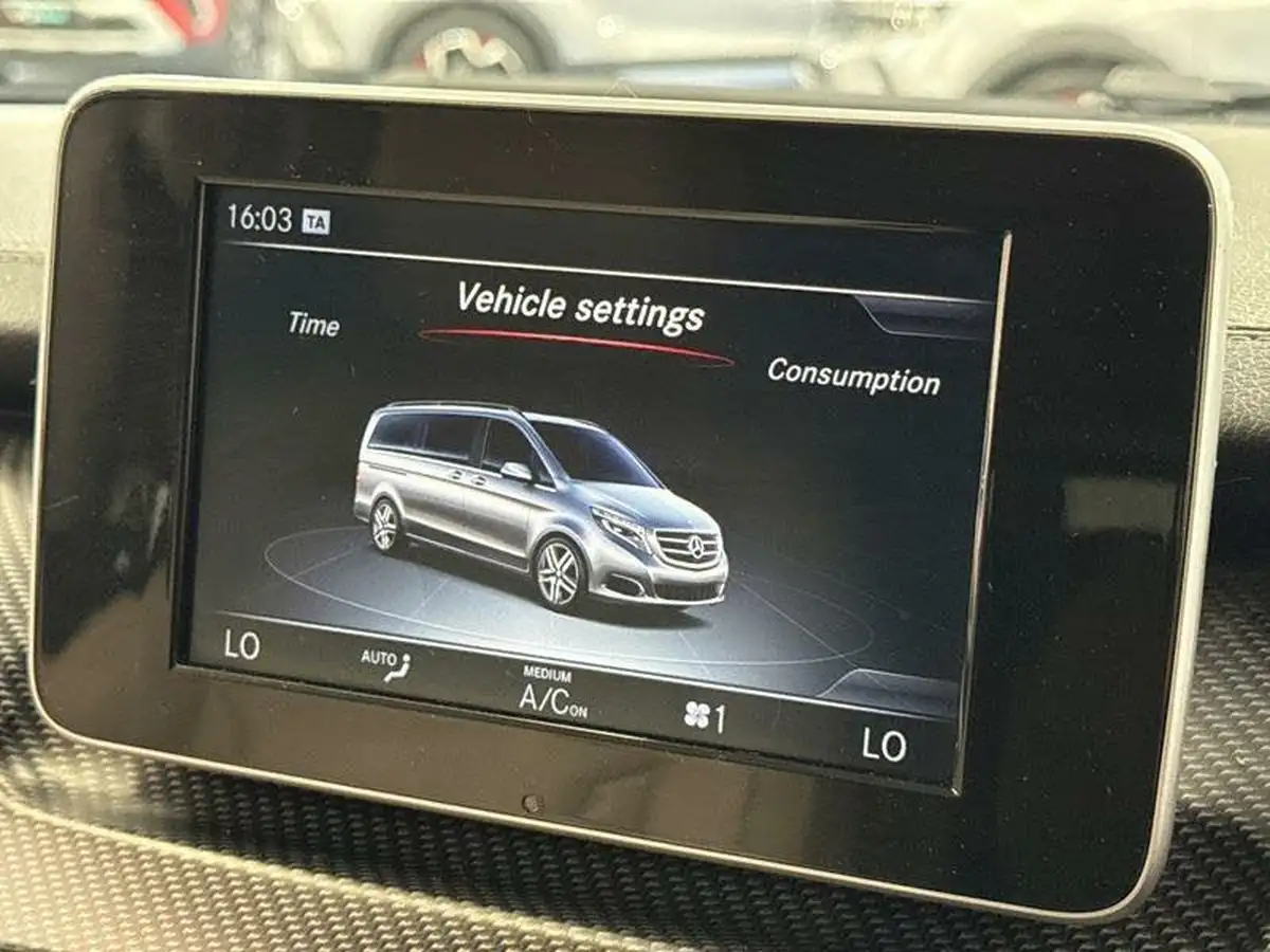 2016-mercedes-benz-v-class-21d-v220-bluetec-extra-long-sport-big-30