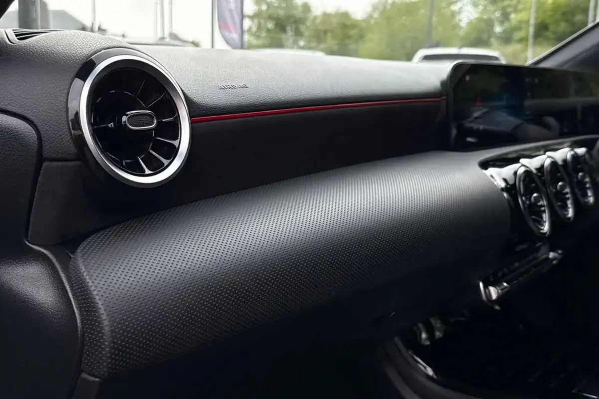2021-mercedes-benz-a-class-13-a180-amg-line-executive-hatchback-5d-7g-dct-big-33