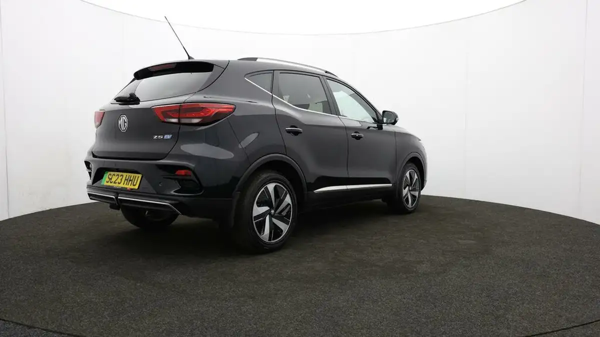 2023-mg-zs-suv-e-trophy-connect-ev-156ps-long-range-big-76