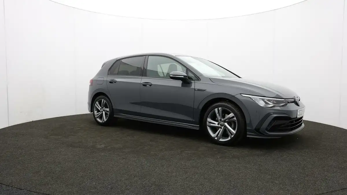 2022-volkswagen-golf-15-tsi-r-line-130ps-hatchback-big-45