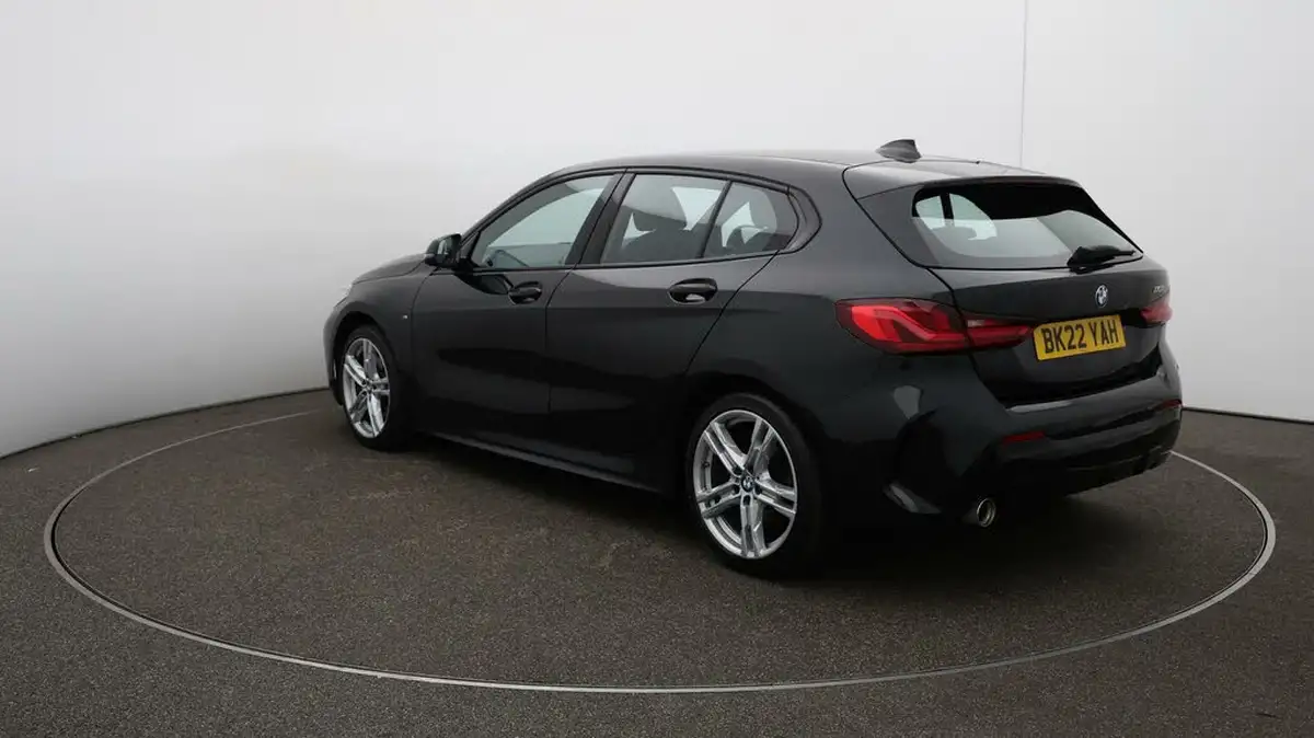 2022-bmw-1-series-15-118i-m-sport-lcp-dct-big-55