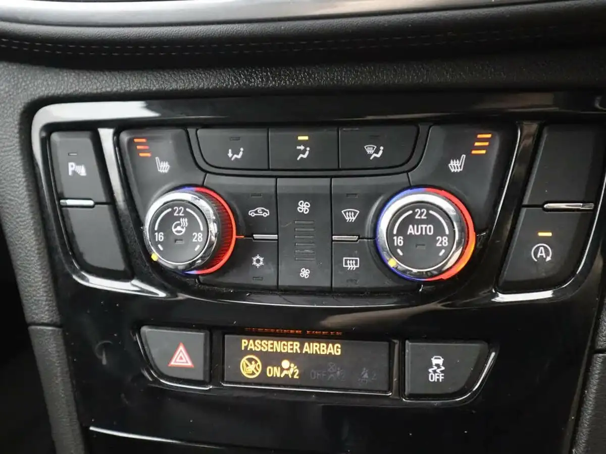 2017-vauxhall-mokka-x-14i-16v-turbo-elite-nav-140ps-ss-1364cc-big-24