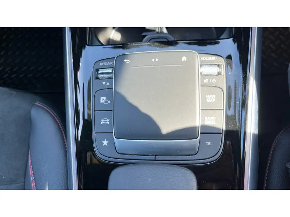2022-mercedes-benz-eqb-e-eqb-300-amg-line-big-38
