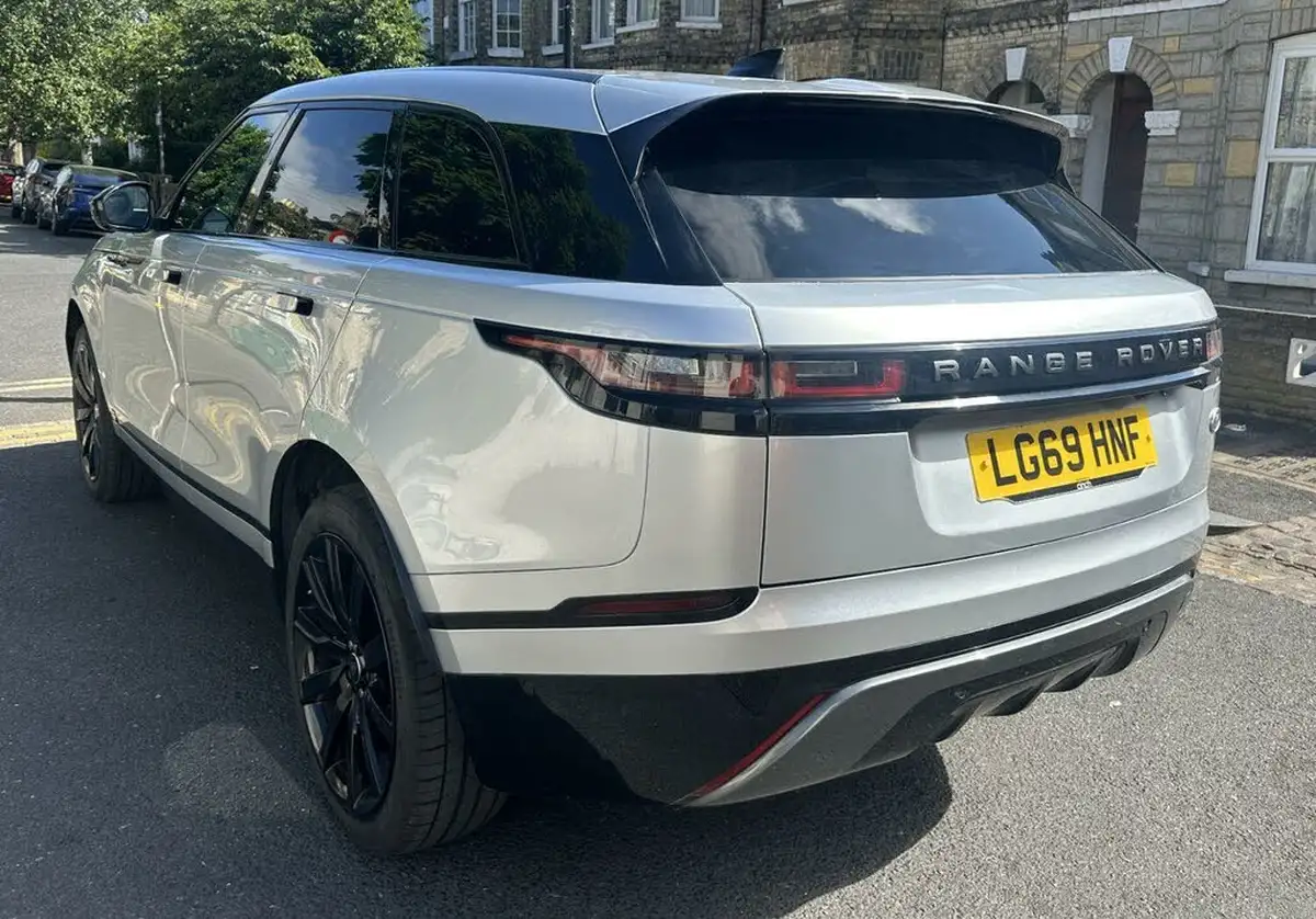 2019-land-rover-range-rover-velar-20-d240-r-dynamic-se-big-16