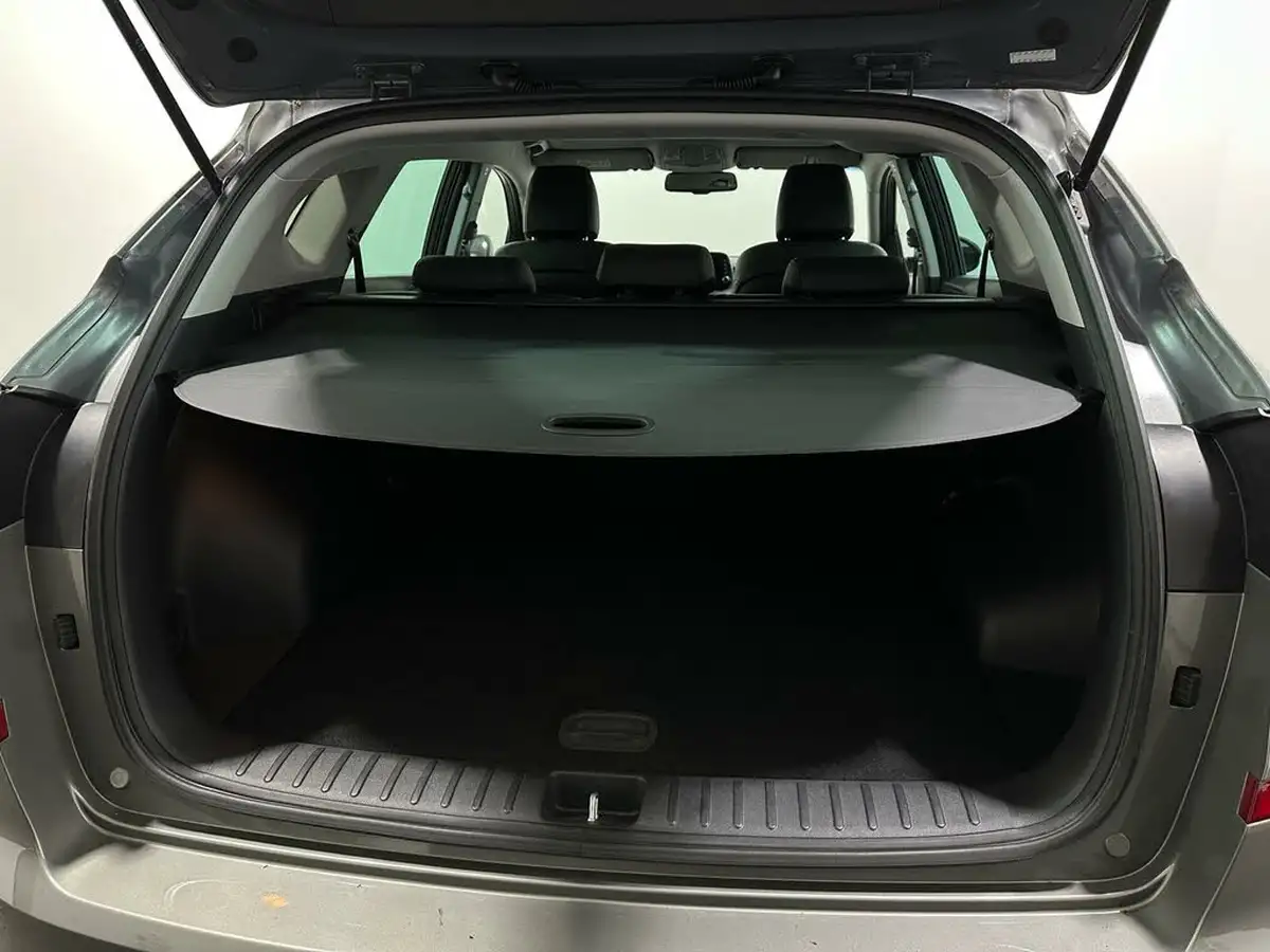 2019-hyundai-tucson-16crdi-premium-136ps-dct-big-46