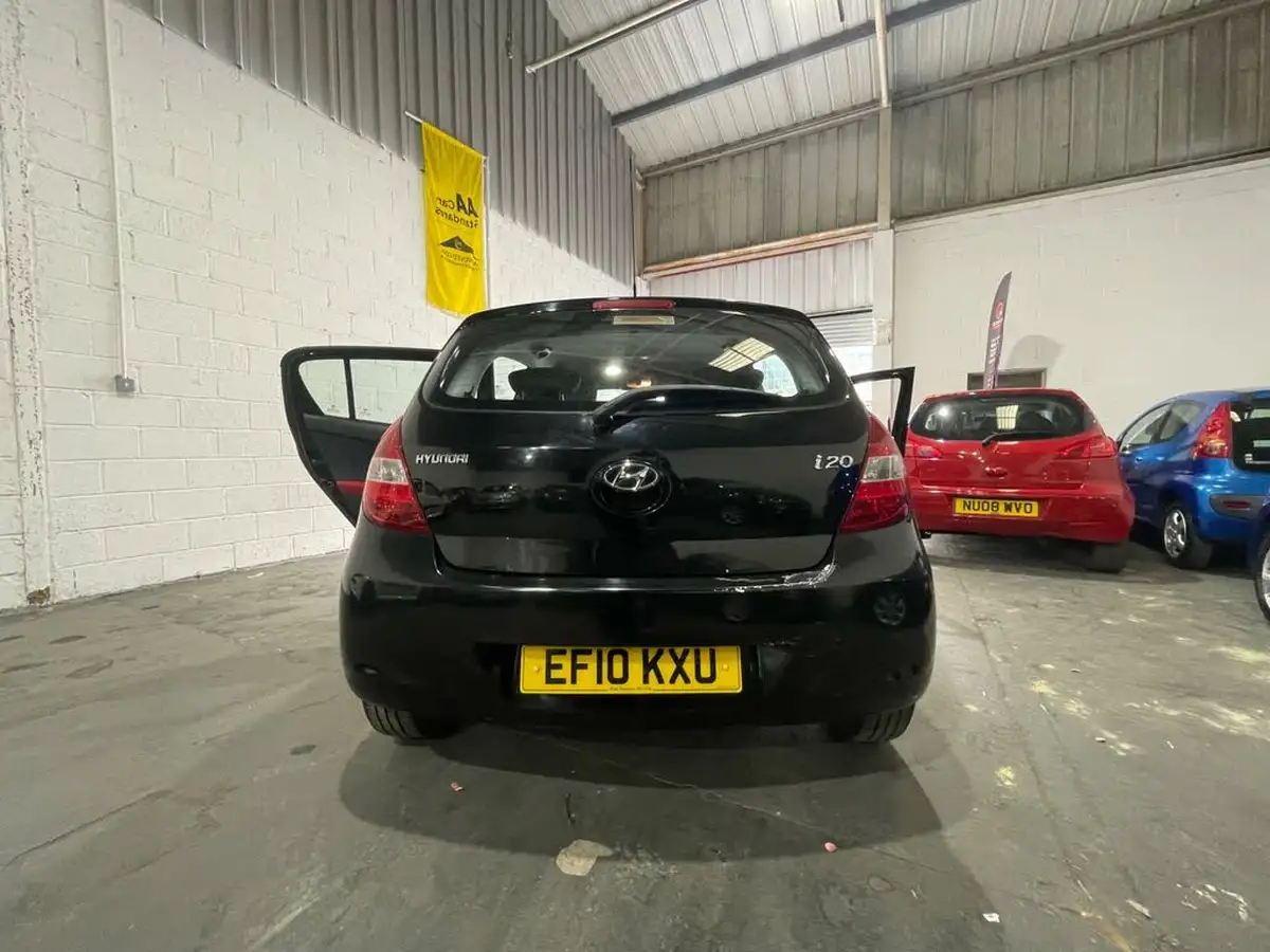 2010-hyundai-i20-12-comfort-5d-big-15